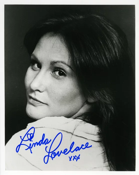 Linda Lovelace autograph