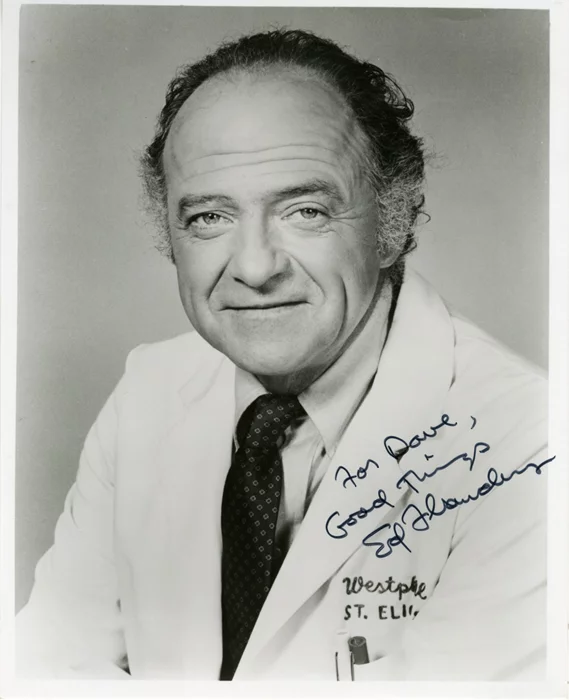 Ed Flanders autograph