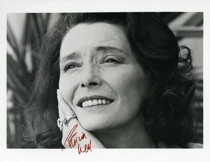 Patricia Neal autograph