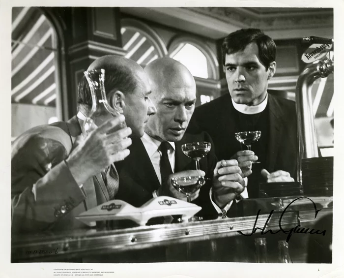 John Gavin autograph