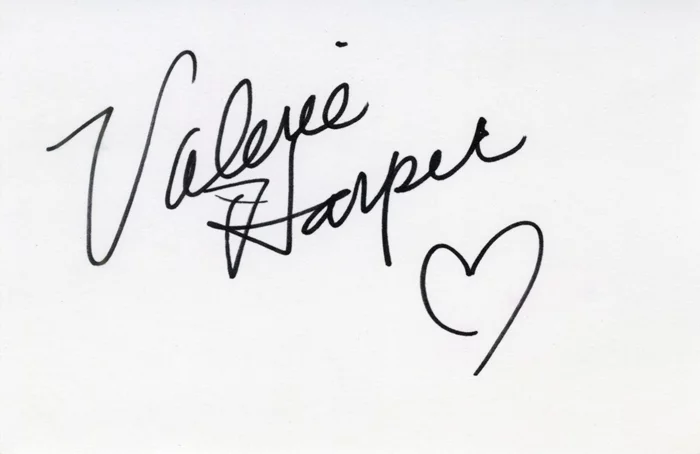 Valerie Harper autograph