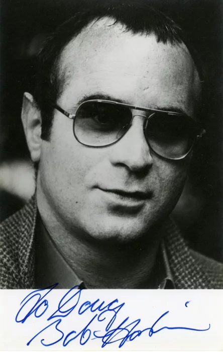 Bob Hoskins autograph