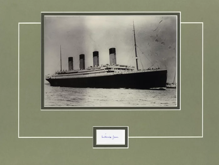 Millvina Dean autograph