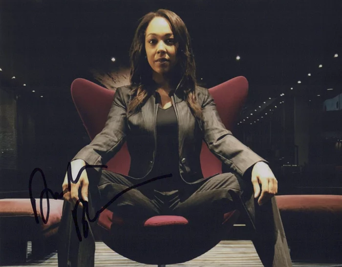 Danielle Blackwell autograph