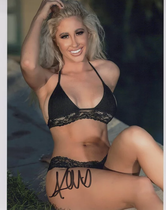 Kristin Daniells autograph