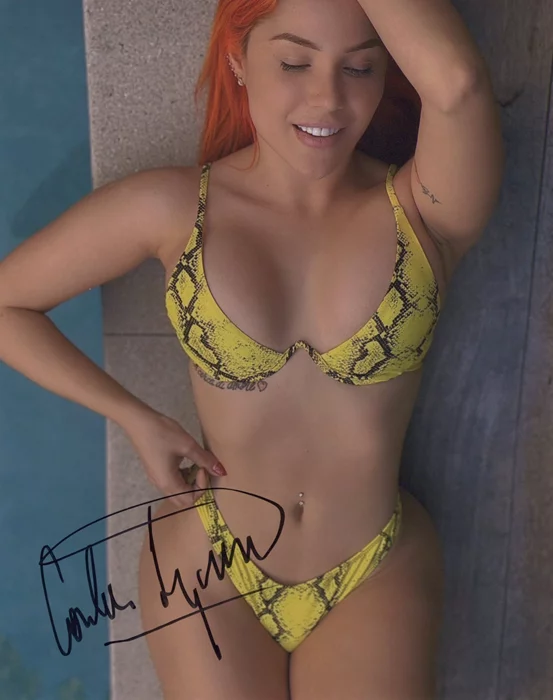 Carla Longoni autograph
