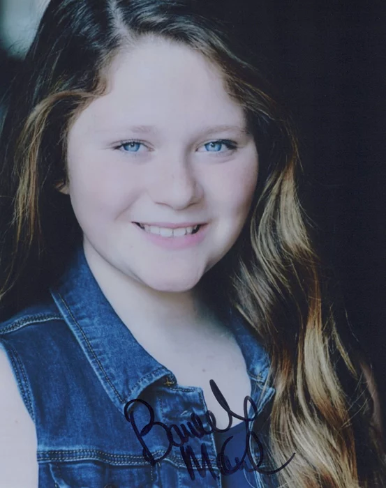 Bailey Marie autograph