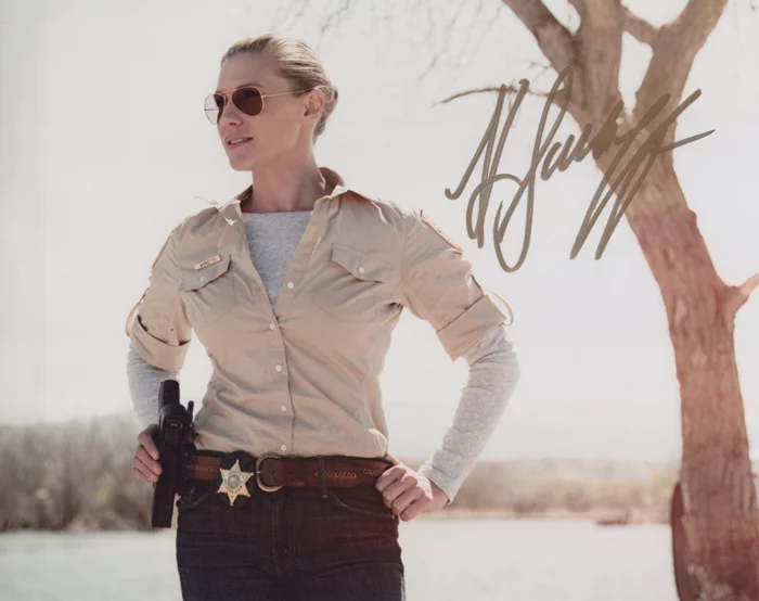 Katee Sackhoff autograph