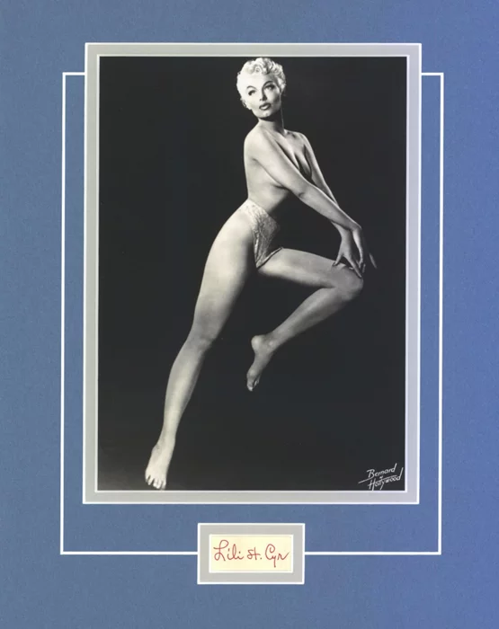 Lili St. Cyr autograph