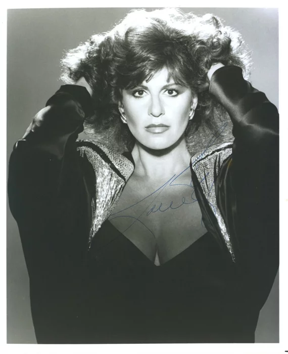 Lainie Kazan autograph