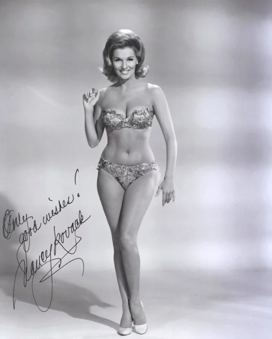 Nancy Kovack autograph