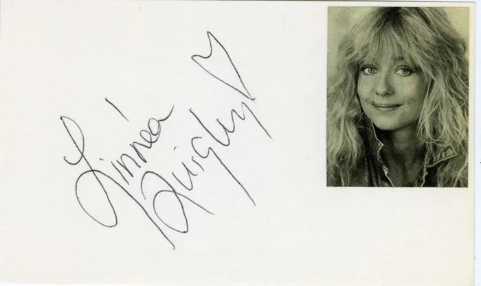 Linnea Quigley autograph