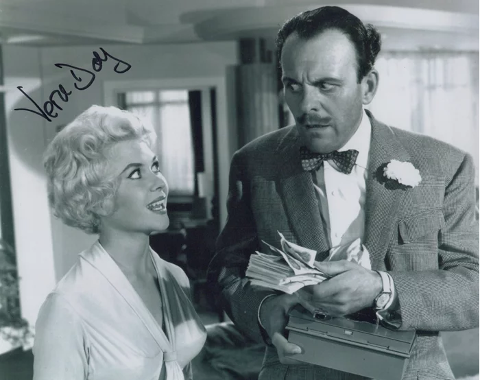 Vera Day autograph