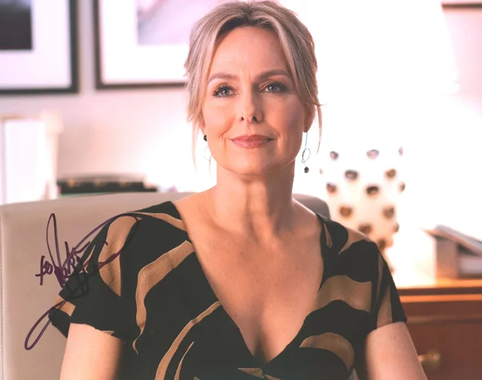 Melora Hardin autograph