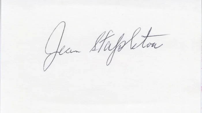 Jean Stapleton autograph