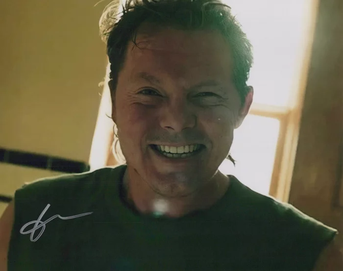 Teach Grant autograph