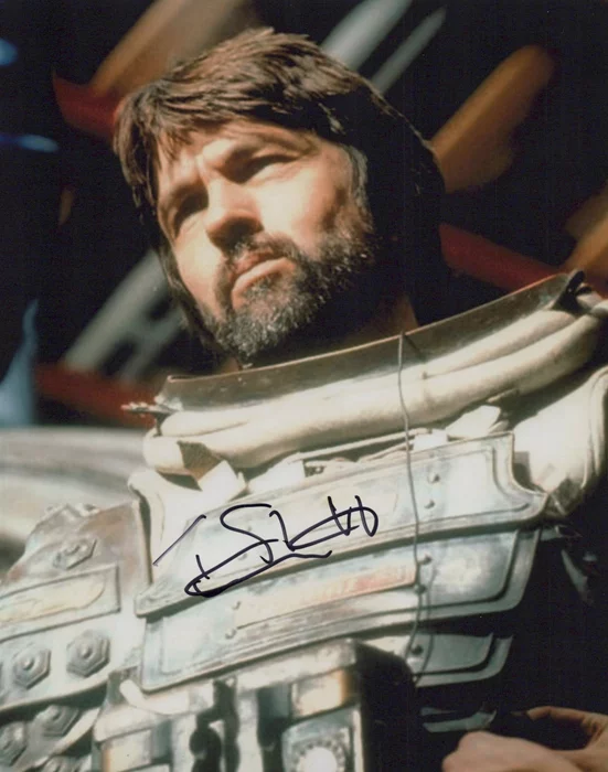 Tom Skerritt autograph