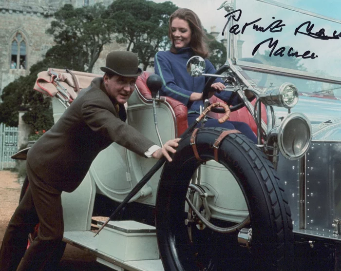 Patrick MacNee autograph