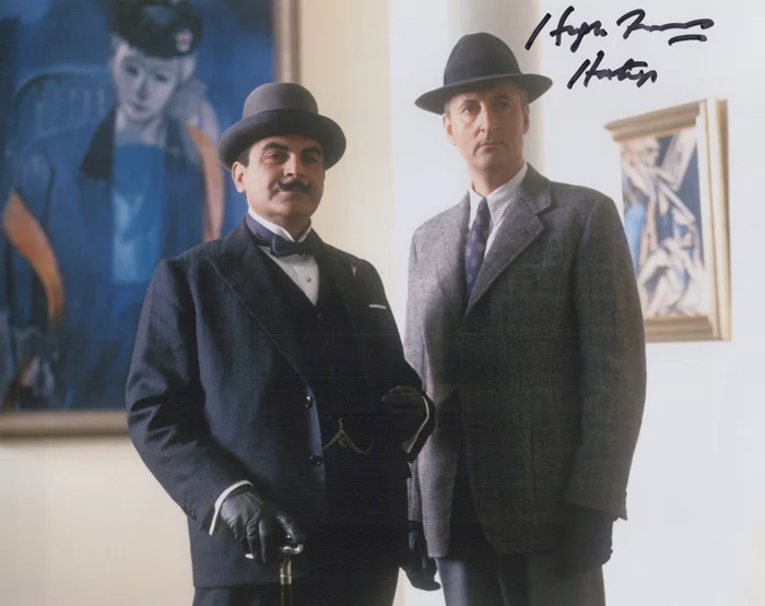 Hugh Fraser autograph