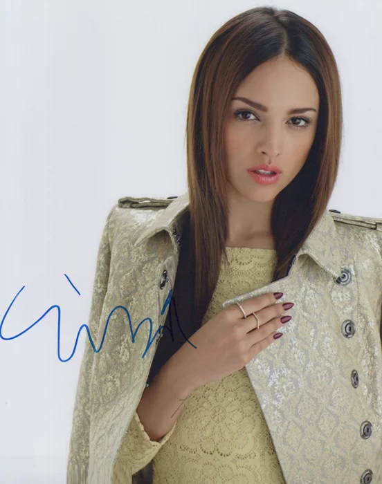 Eiza Gonzalez autograph