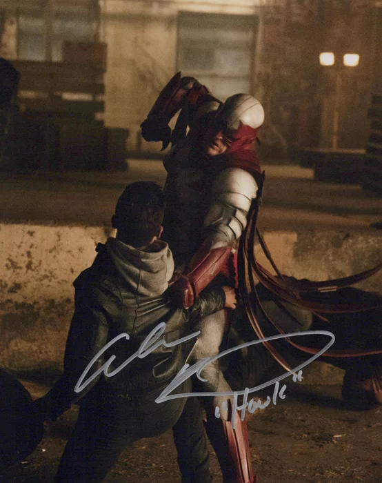 Alan  Ritchson autograph