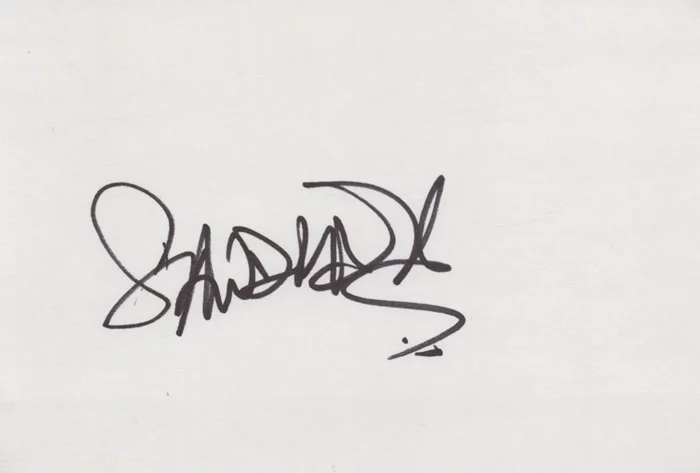 Sandra Oh autograph