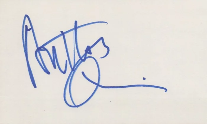Anthony Quinn autograph