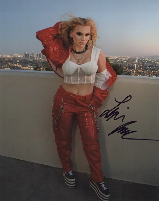 Liza Jane autograph