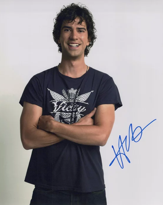 Hamish Linklater autograph