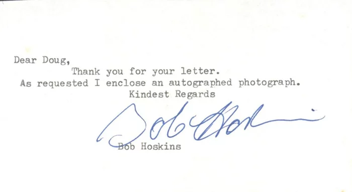 Bob Hoskins autograph