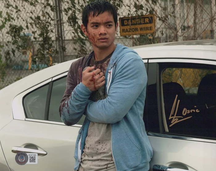 Osric Chau autograph