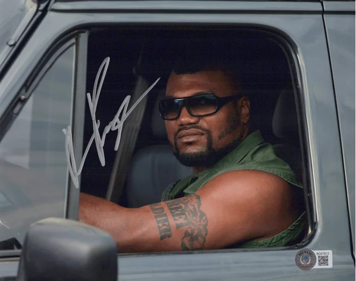 Quinton Jackson autograph