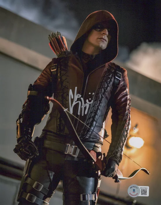 Colton Haynes autograph