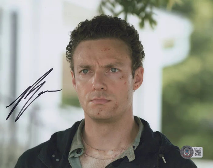 Ross Marquand autograph