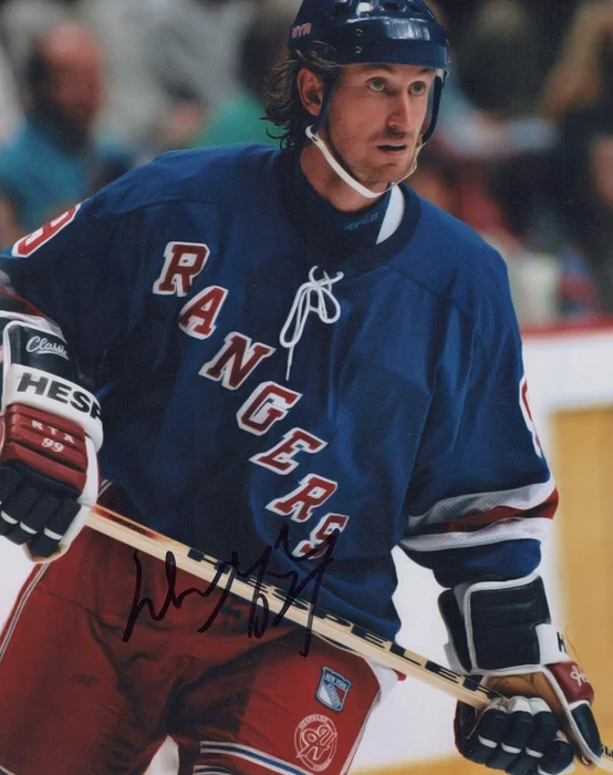 Wayne Gretzky autograph