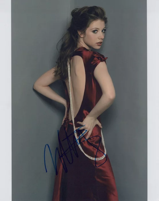 Michelle Trachtenberg autograph