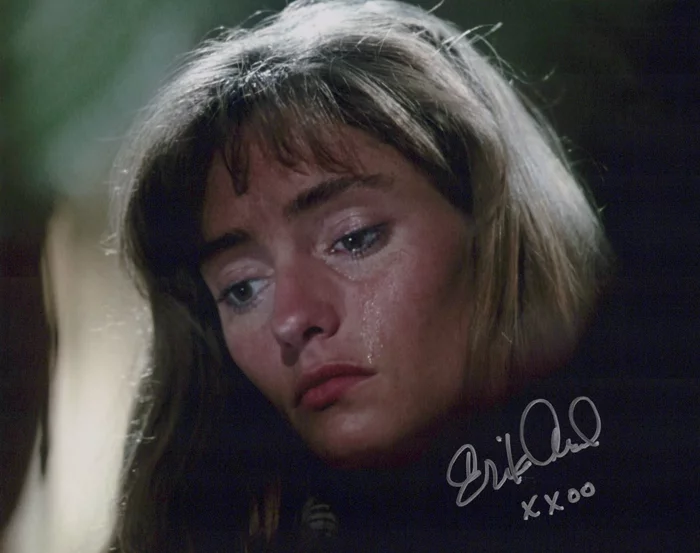 Erika Anderson autograph