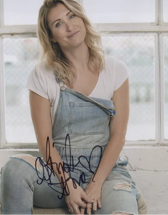 Gabrielle Stone autograph