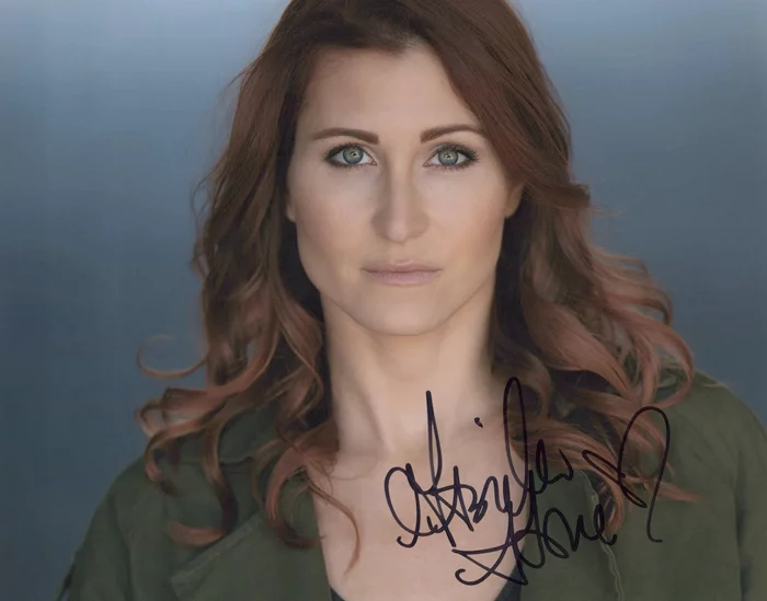Gabrielle Stone autograph