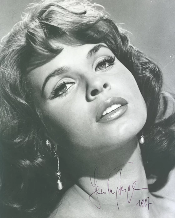 Senta Berger autograph