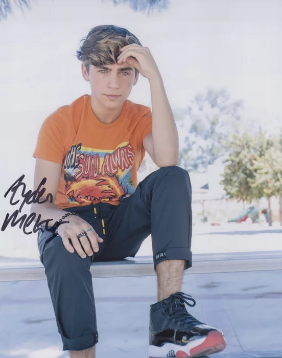 Ayden Mekus autograph