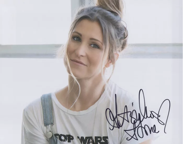 Gabrielle Stone autograph