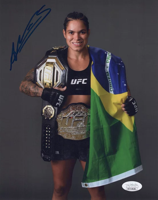 Amanda Nunes autograph