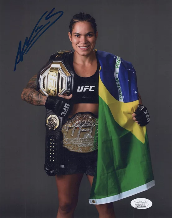 Amanda Nunes autograph