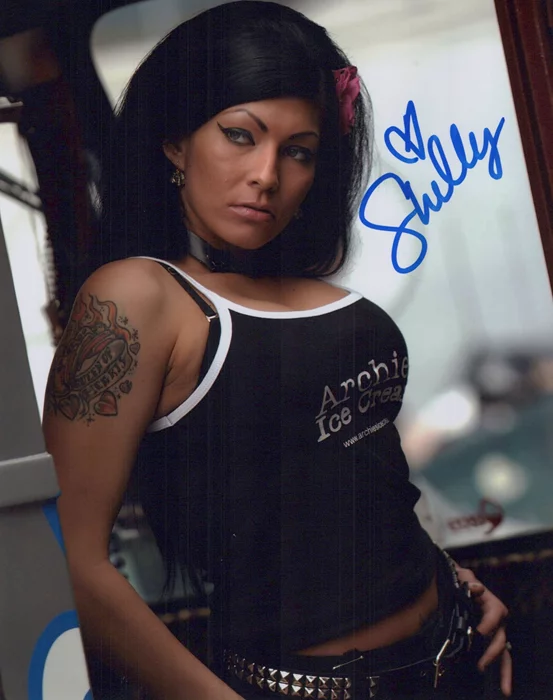 Shelly Martinez autograph