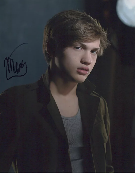 Mason McNulty autograph
