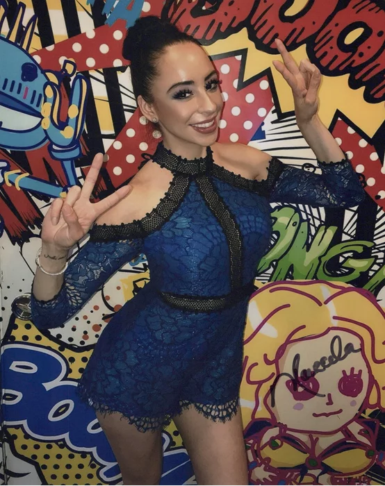 Marcela Navarrete autograph