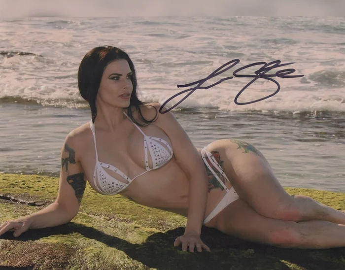 Lorna Sturchio autograph