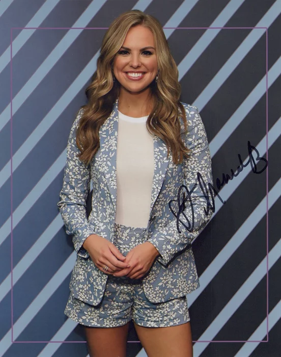 Hannah Brown autograph