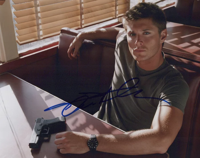 Jensen Ackles autograph